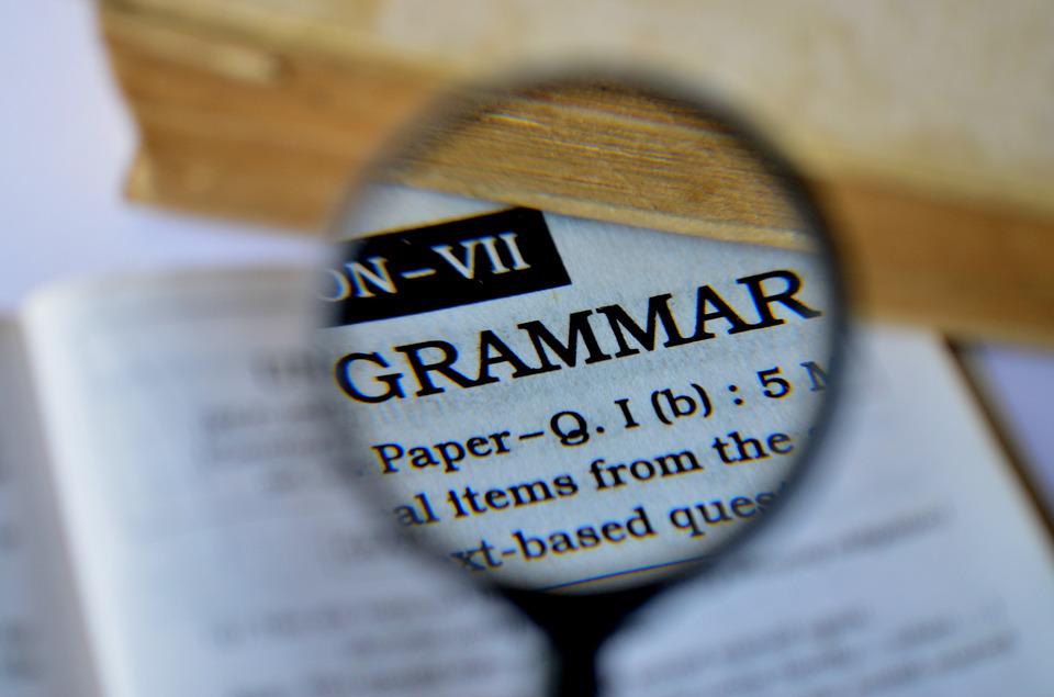 write bullet points on a blog post with proper grammar 