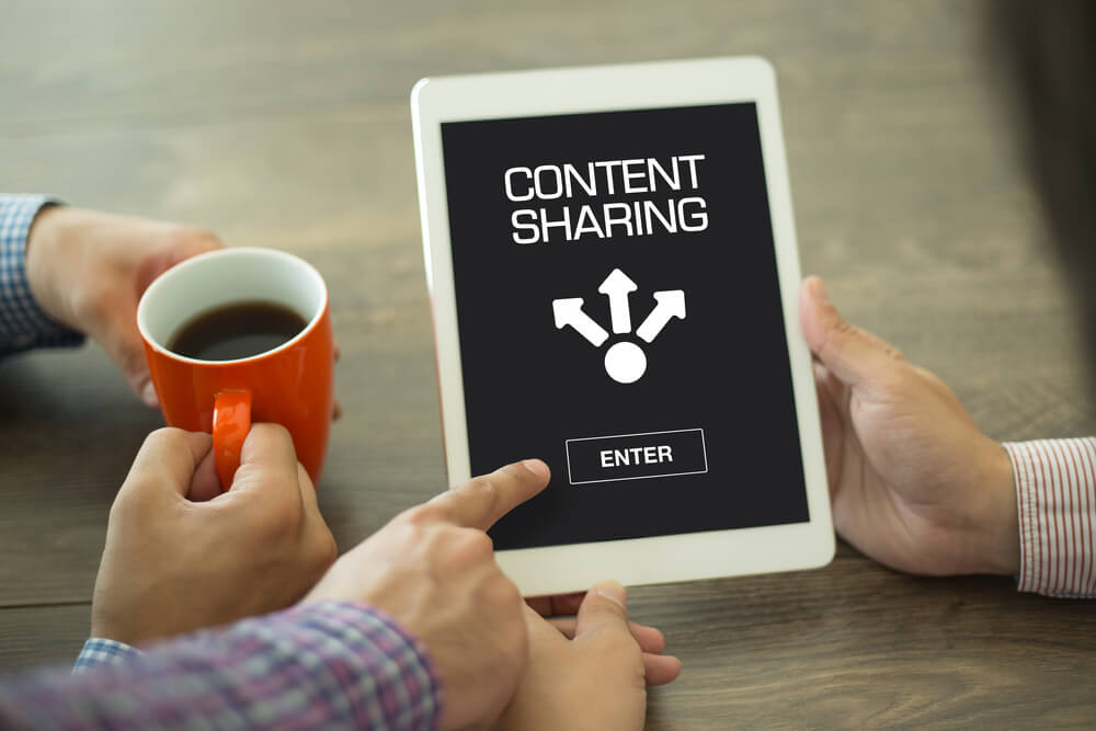 Share content on various platforms- Conduct topic research to write a blog post