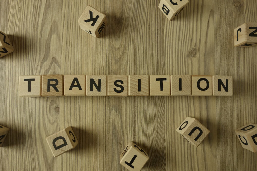 Optez pour des mots de transition dans les phrases